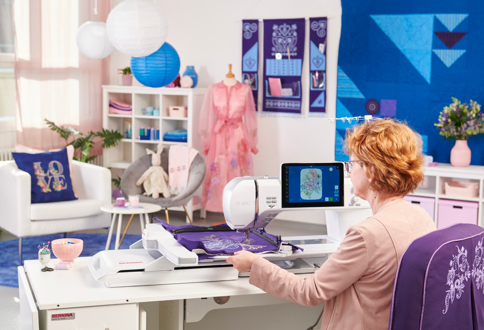 bernina 990 machine à coudre et à broder LT74