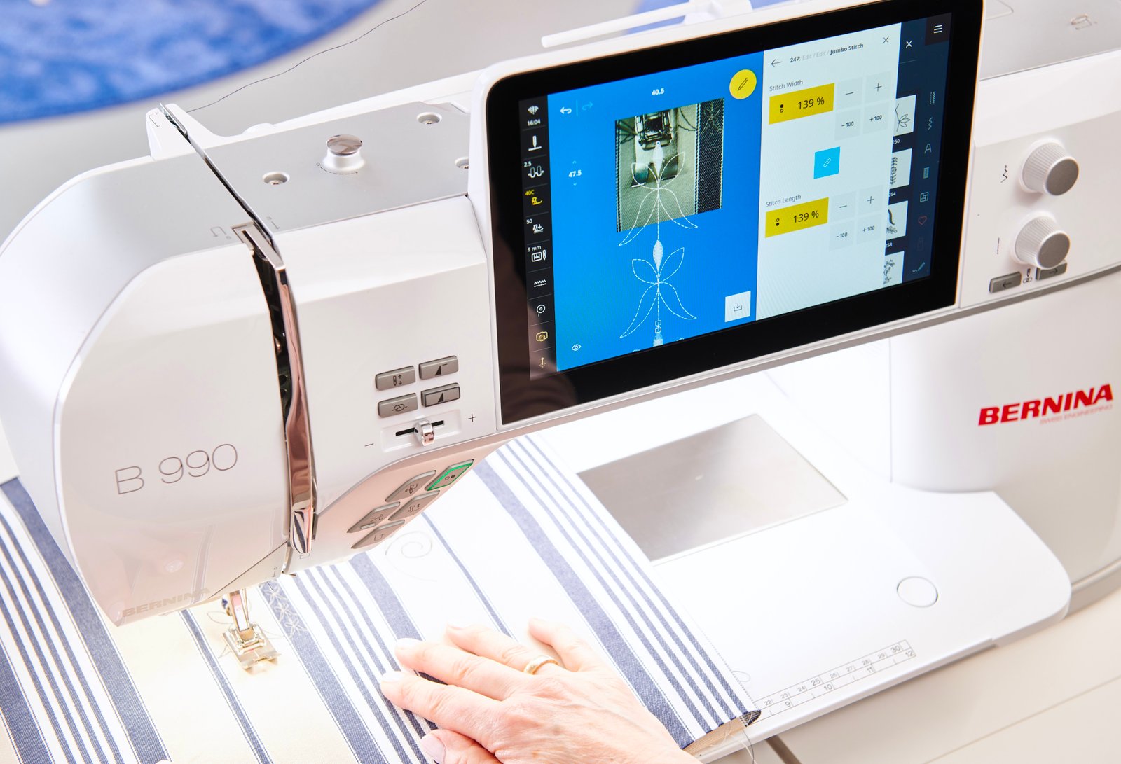 bernina 990 machine à coudre et à broder LT74