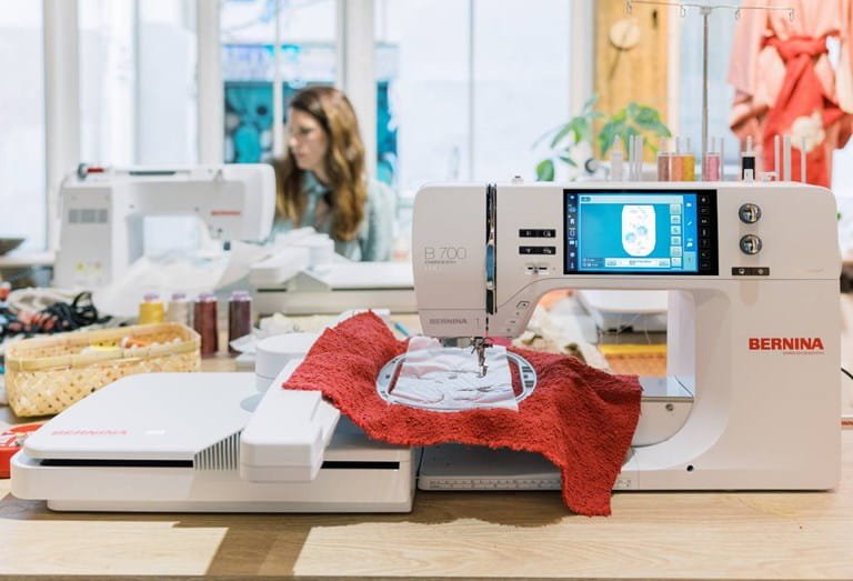 bernina 700 pro