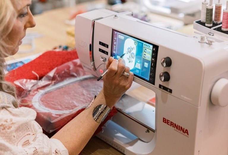 bernina 700 pro
